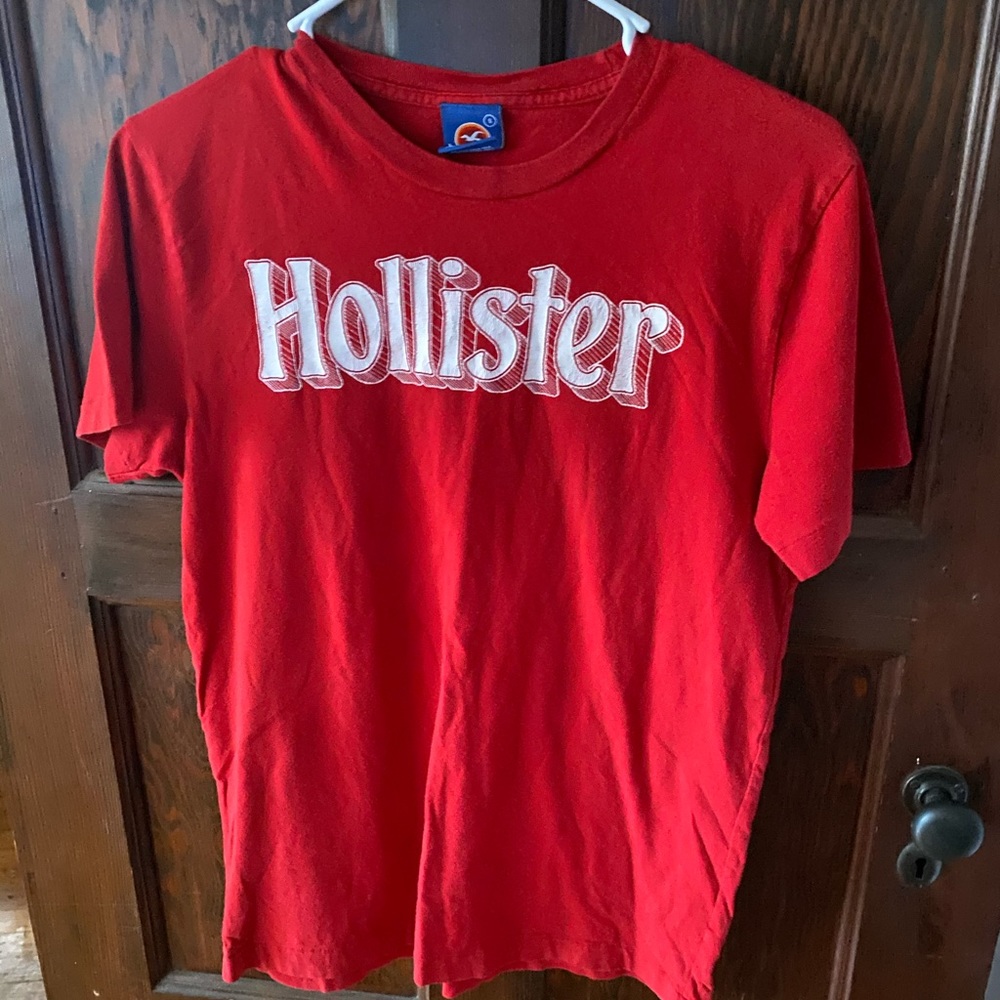 Hollister Tee